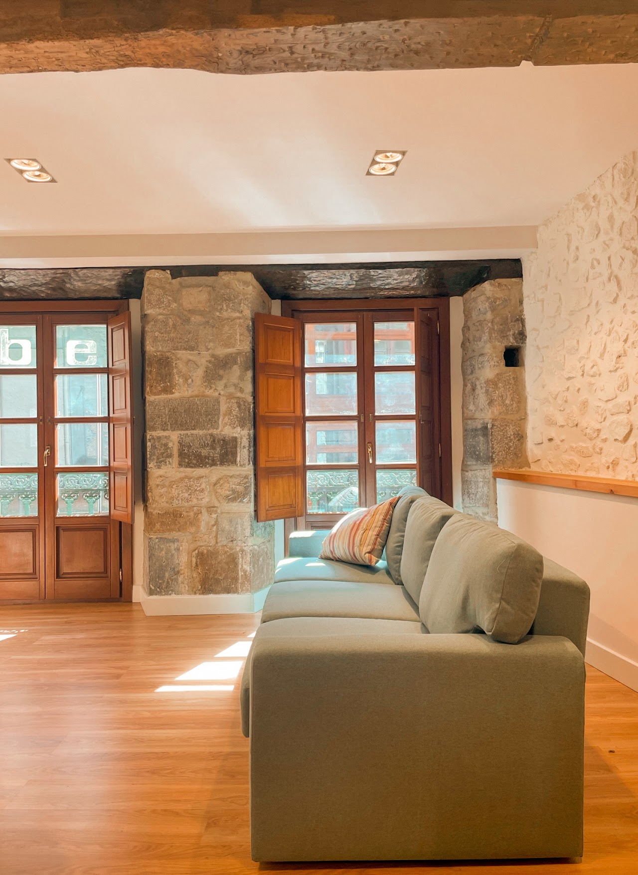 Apartamento G, reforma en piso en Llanes - Asturias