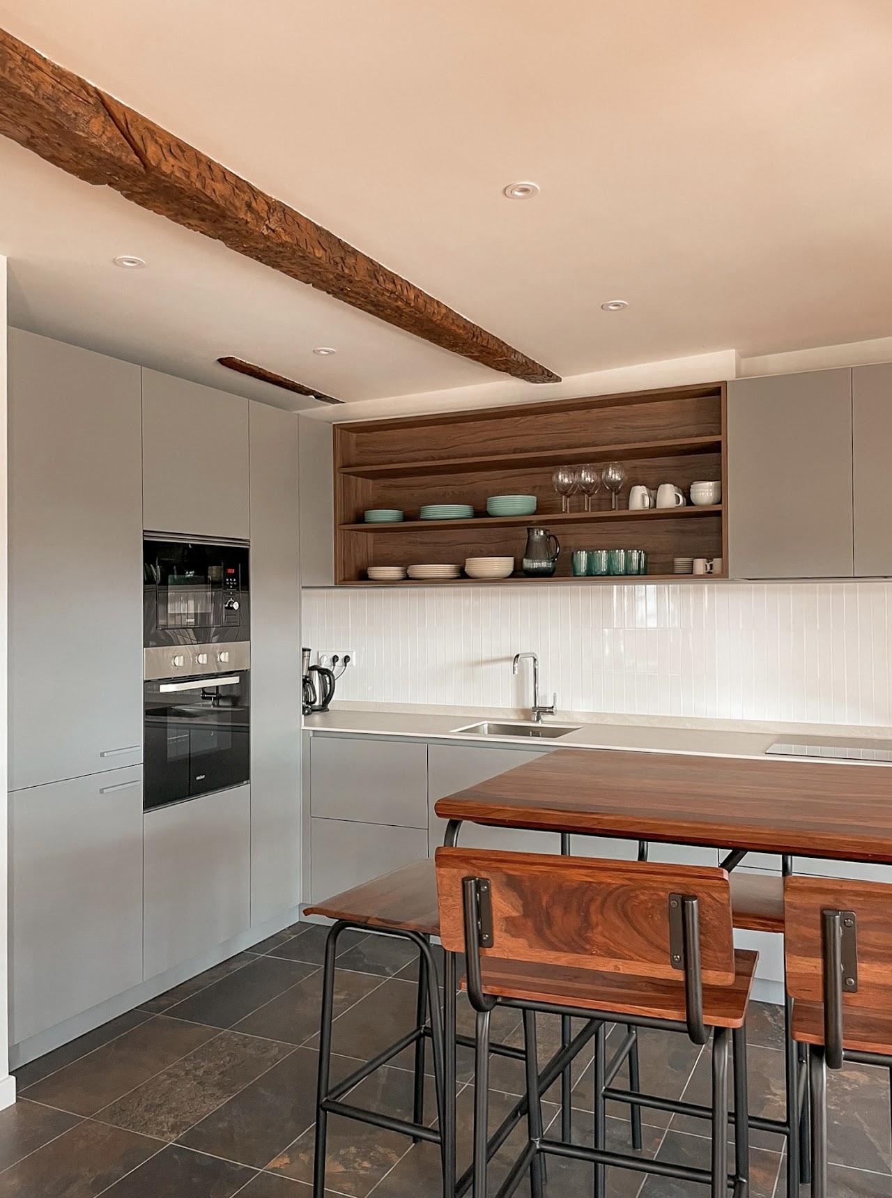Apartamento I, reforma de piso en Llanes - Asturias