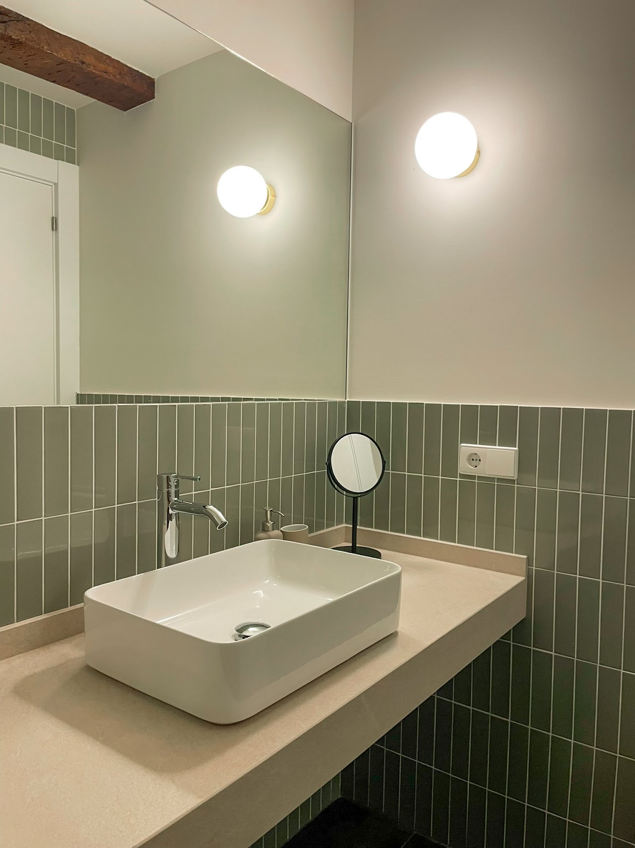 Apartamento I, reforma de piso en Llanes - Asturias