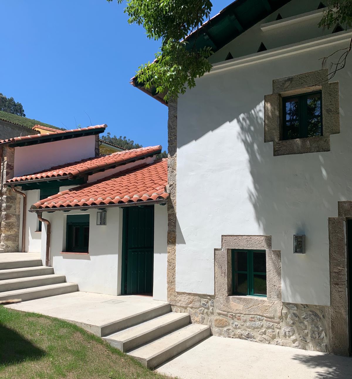 Casa del Carabo, rehabilitación de vivienda unifamiliar en Llanes - Asturias