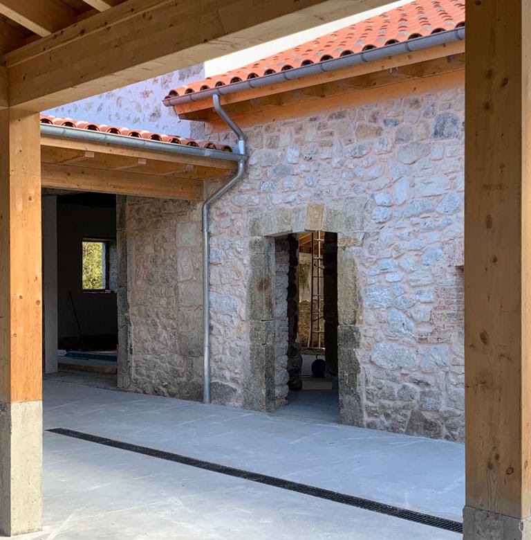 Casona La Venta, rehabilitación integral y reforma residencial en Vidiago, Llanes - Asturias